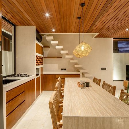 Blacksand Villas Echo Beach Canggu Buitenkant foto